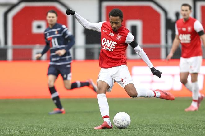 林孝埈因伤 林孝埈因伤