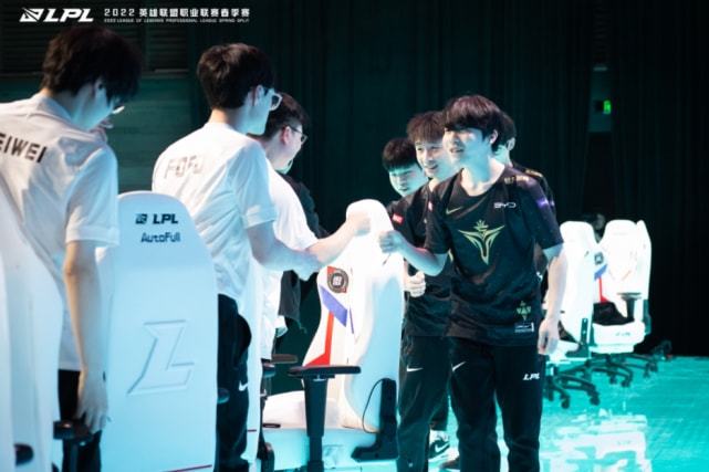 津媒：国足若无法赢中国香港将再次陷入舆论漩涡